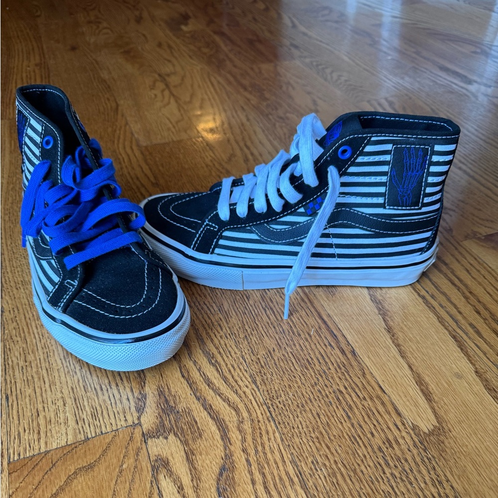 NEW! Vans Men’s High-Top Sneakers - Black and White Stripes